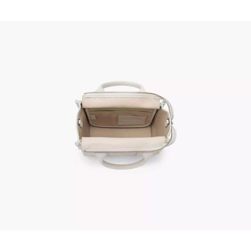 MARC JACOBS The Leather Small Tote Bag image number 10